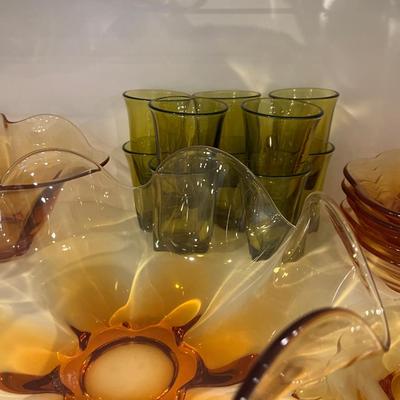 Basement: Duncan Miller Amber Plus 10 Green Tumblers