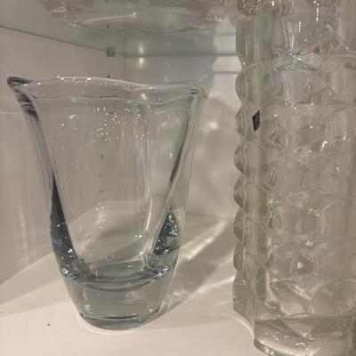 Basement: 2 Shelves Ribbon Edge Plus Extra Crystal 