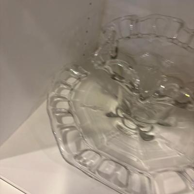 Basement: 2 Shelves Ribbon Edge Plus Extra Crystal 