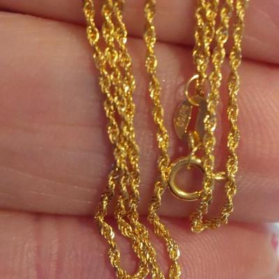 New! Solid 18kt Gold Chain 18"