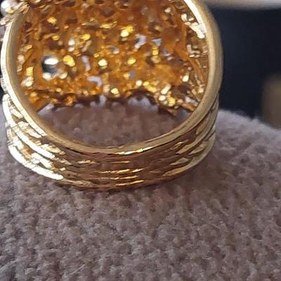 Beautiful Fashion Ring Size 8