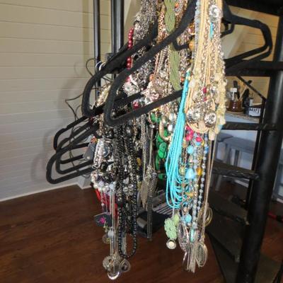 Sale Photo Thumbnail #16