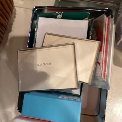 thank you notes and party supplies