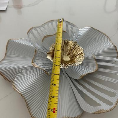 hanging metal floral