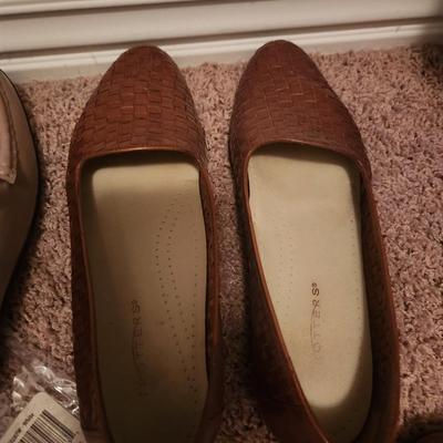 Brown Woven Trotter Shoes