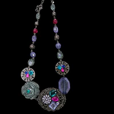 Sale Photo Thumbnail #264: Vintage Colorful Beaded Necklaces