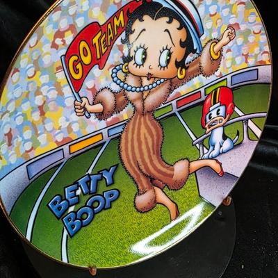 Danbury Mint Betty Boop Homecoming Queen Limited Edition Collector Plate - 1994 America's Sweetheart Series