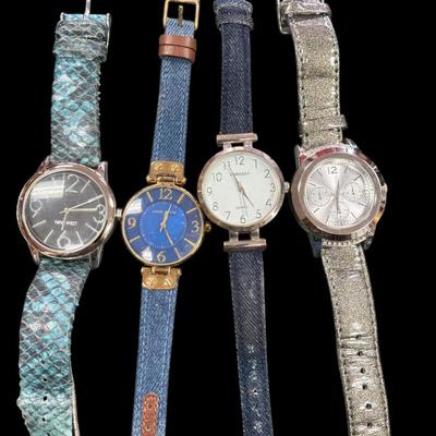 Sale Photo Thumbnail #269: Set of 12 Wrist Watches With Straps  UNTESTED