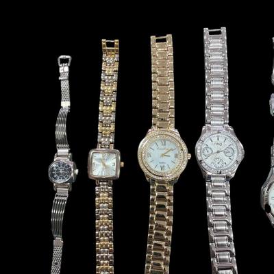 Sale Photo Thumbnail #274: Assortment of Metal Bracelet and Band Watches  Set of 14   UNTESTED