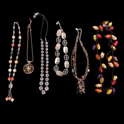 Sale Photo Thumbnail #282: Vintage Assortment of Costume Necklaces  Set of 6