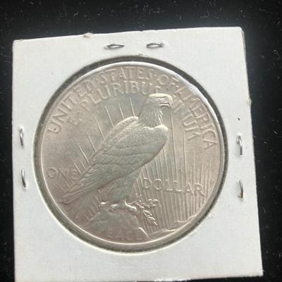 1922 Philadelphia Mint Peace Silver Dollar – Excellent Brilliant Uncirculated (BU) Condition in Protective Holder (Low Relief Type)