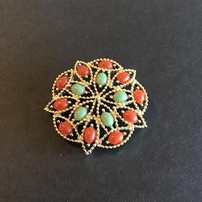 Beautiful Vintage Sarah Coventry Acapulco brooch with gold tone setting with faux green Jade and red coral cabochon stones