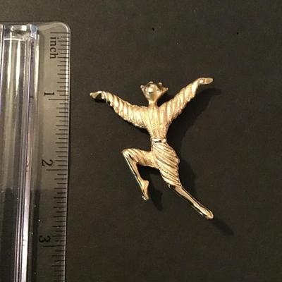 Vintage Gold Tone ballet dancer brooch