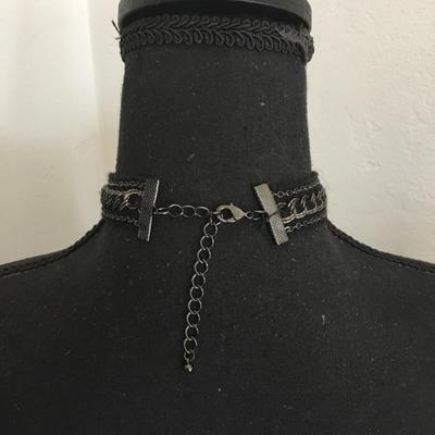 Beautiful gun, metal, gray statement necklace