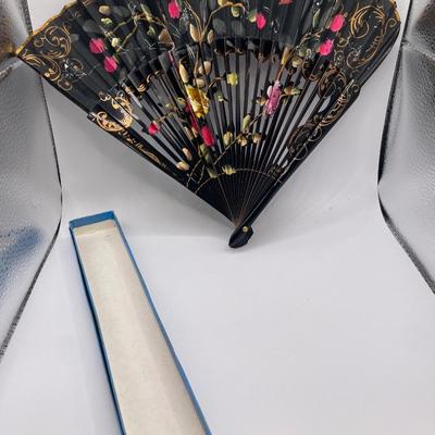 Asian style foldable fan