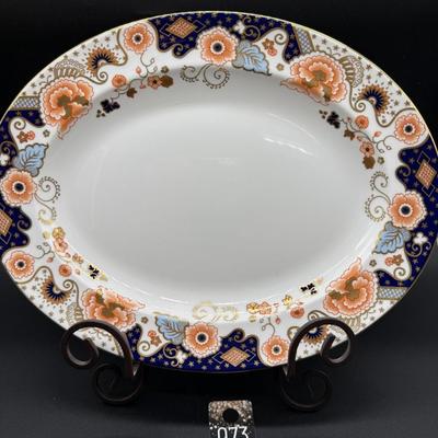 Sale Photo Thumbnail #326: Royal Crown Derby Bone China Platter, Imperial palace   13.5 x 11 inches 
Saji Fine China Plate in Japanese Imari style  12.5 inch diameter 
excellent condition