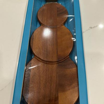 Nombe cutting board