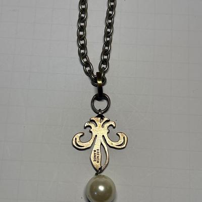 French Kande Fleur de Lis necklace & earrings