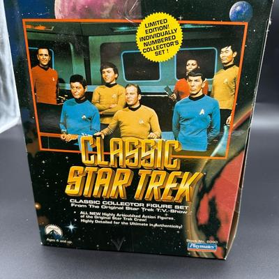 Classic Star Trek Collector Figure Set – Limited Edition #039313 of 150,000