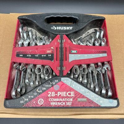 Husky 28-Piece Combination Wrench Set SAE & Metric w/ Case