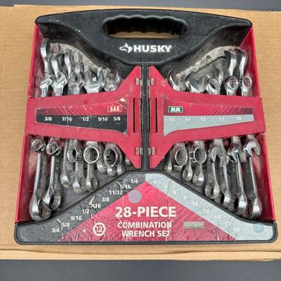 Husky 28-Piece Combination Wrench Set SAE & Metric w/ Case