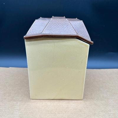 Vintage Old West Main Street “Long Branch Saloon” Cookie Jar – Enesco