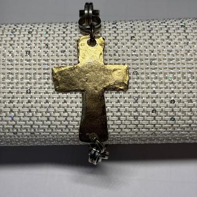 Hammered metal cross bracelet