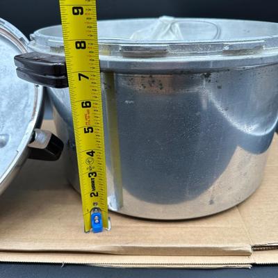 Vintage Presto Pressure Cooker / Canner – Model 7-B – 16 Quart – USA