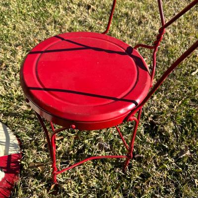 Vintage Coca-Cola Café Table w/ 4 Red Heart-Back Chairs – Retro Diner Set