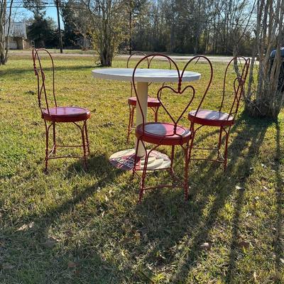 Vintage Coca-Cola Café Table w/ 4 Red Heart-Back Chairs – Retro Diner Set