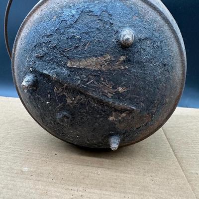 Antique P&S MF Co Cast Iron Footed Bean Pot w/ Lid & Bail Handle