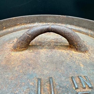 Antique P&S MF Co Cast Iron Footed Bean Pot w/ Lid & Bail Handle