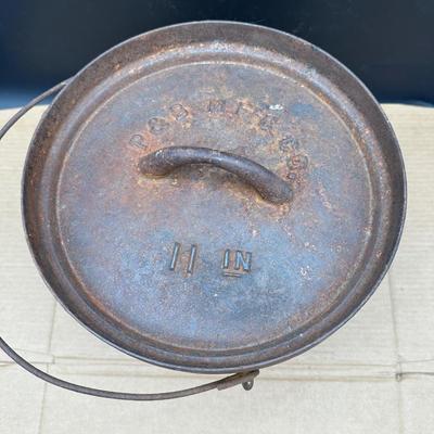 Antique P&S MF Co Cast Iron Footed Bean Pot w/ Lid & Bail Handle