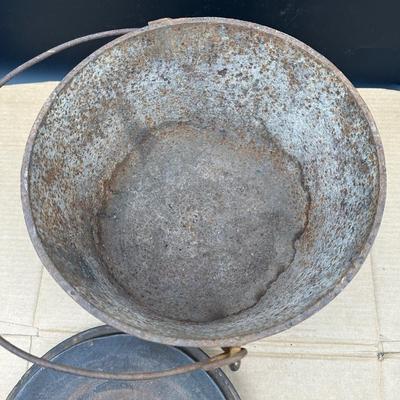 Antique P&S MF Co Cast Iron Footed Bean Pot w/ Lid & Bail Handle