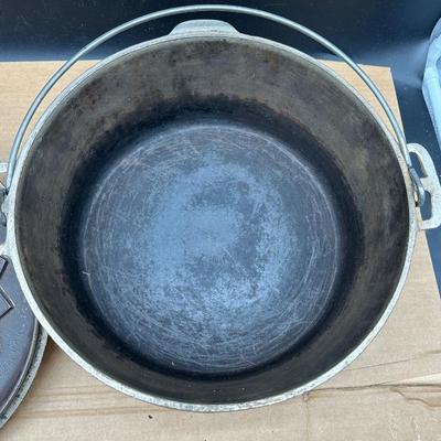 Vintage Wagner Ware No. 9 Drip Drop Roaster w/ Original Lid & Bail Handle – Sidney, Ohio