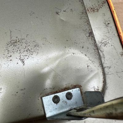 Vintage 1979 Bugs Bunny & Friends Metal Serving Tray – Warner Bros Looney Tunes