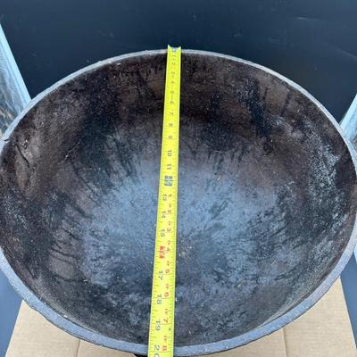 Large Antique Cast Iron 3-Leg Kettle / Camp Cauldron – #15 Marked