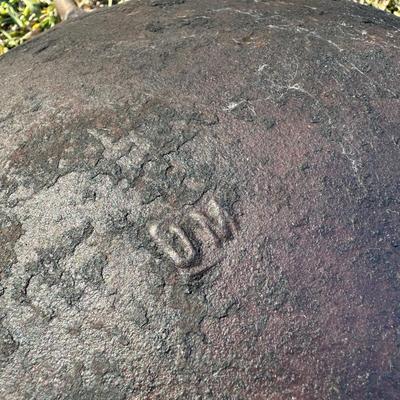 Large Antique Cast Iron 3-Leg Kettle / Camp Cauldron – #15 Marked