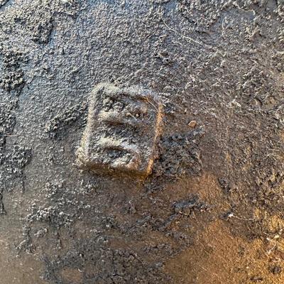 Large Antique Cast Iron 3-Leg Kettle / Camp Cauldron – #15 Marked