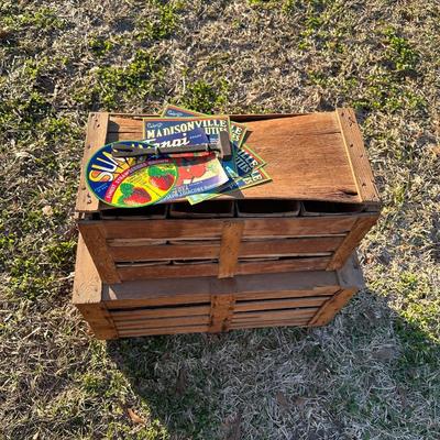 Original Louisiana Strawberry Crates w/ Labels & Crate Tool – Madisonville / Albany LA