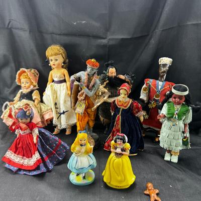 Disney figurines and collectible dolls