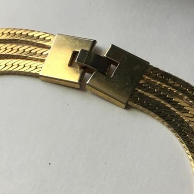 Vintage gold tone multi strand herringbone unmarked necklace