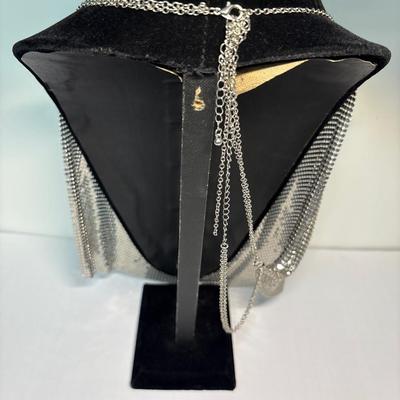 Silver mesh necklace