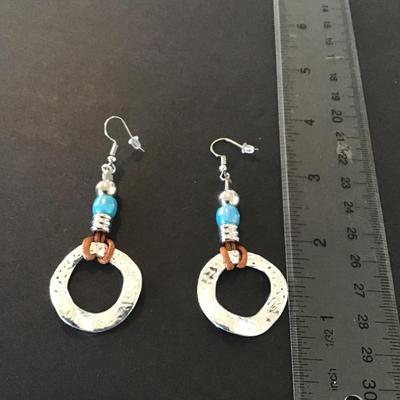 Sale Photo Thumbnail #207: Very cute Fashion Statement Earrings please see attached pictures