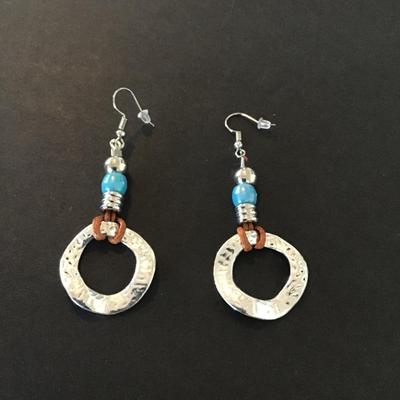 Sale Photo Thumbnail #206: Very cute Fashion Statement Earrings please see attached pictures