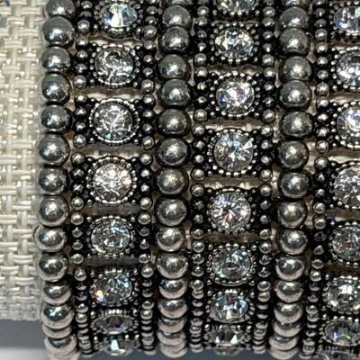 Stretch silver & rhinestone stretch bracelet