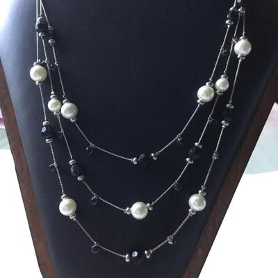 Silver tone multi strand faux pearls black acrylic beads necklace