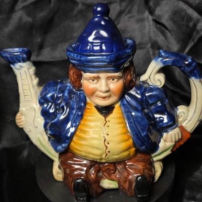 Vintage Staffordshire Toby Parliament Judge Figural Teapot – Blue & White Porcelain Character Tea Pot