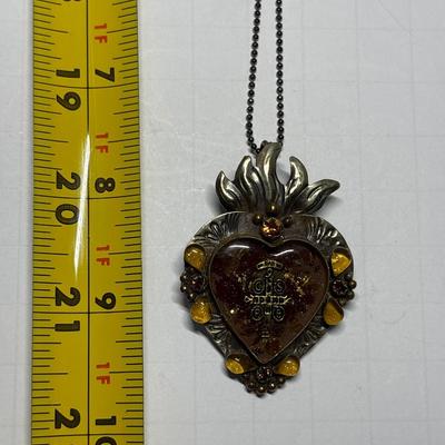 Barbosa heart pendant necklace