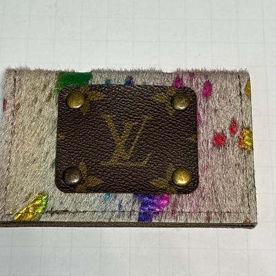 Keep It Gypsy LV accent card wallet